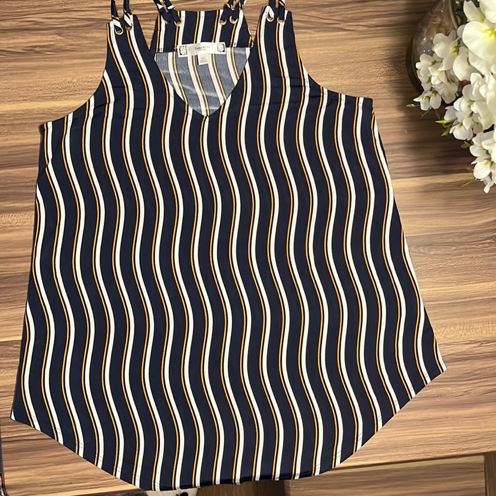Tutta Bella maternity tank top with wavy lines